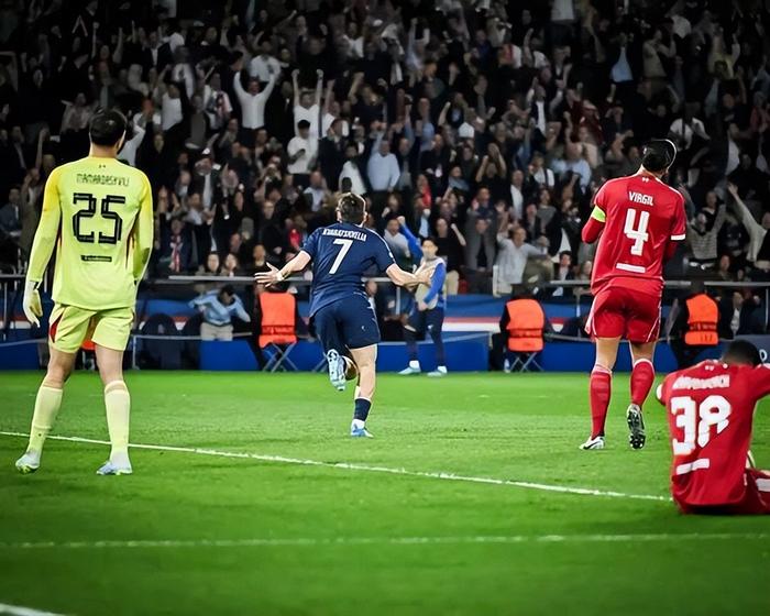 利物浦首回合失利 斯洛特战术调整成关键