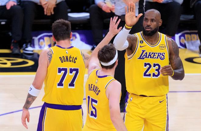 掘金拒绝放水挑战雷霆 湖人火箭对决成西部焦点