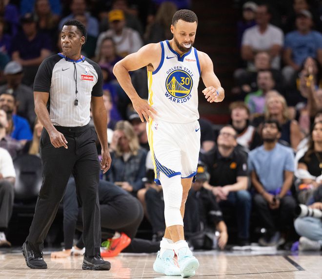 库里附加赛G2低迷难救主，生涯起伏引争议