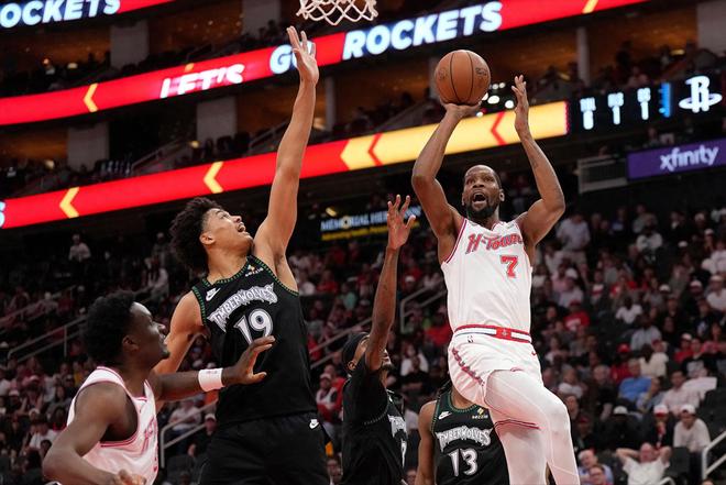 阿门41分创队史纪录火箭8连胜终结主帅用人遭质